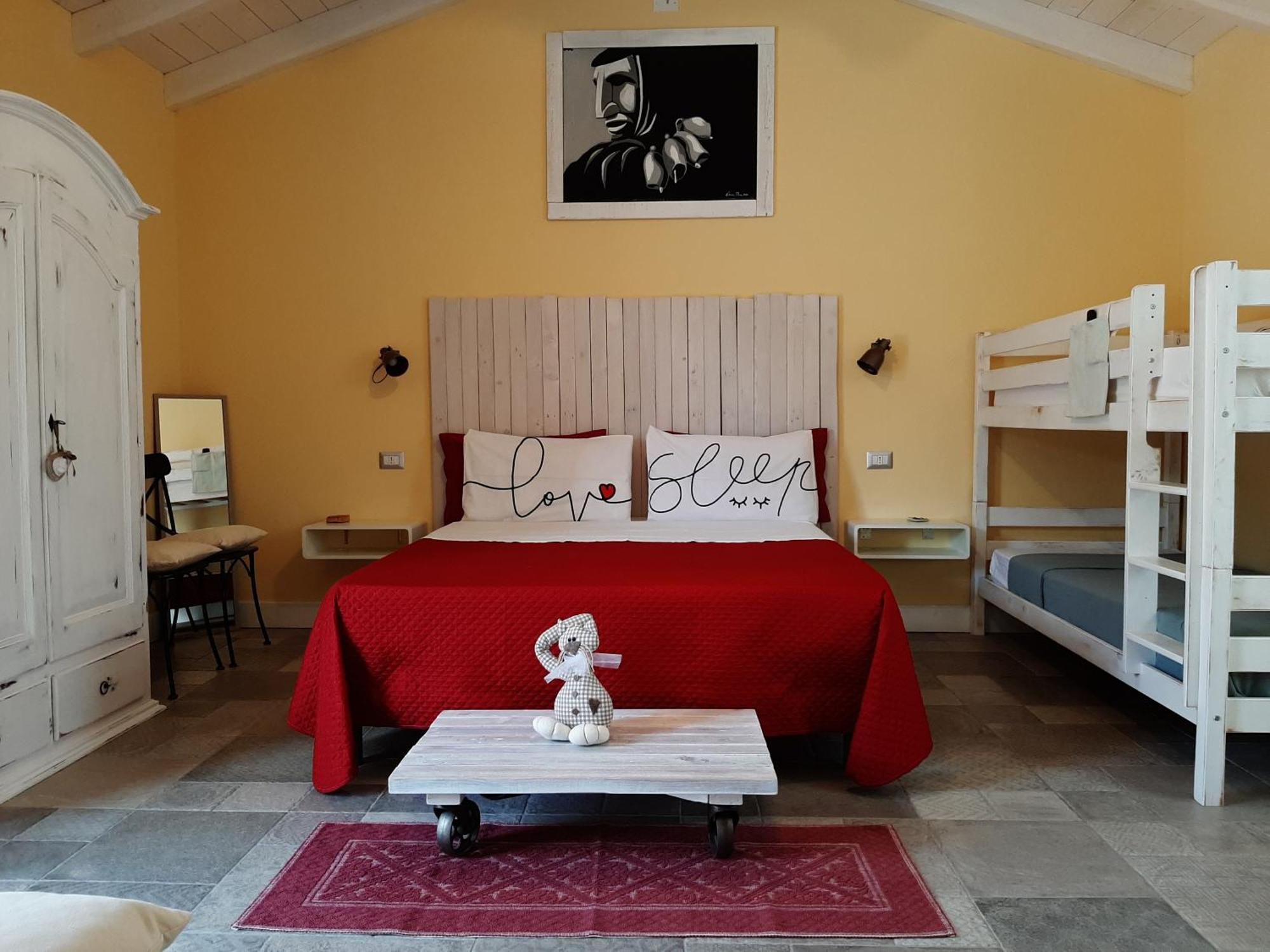 לינה וארוחת בוקר קסטיאדס Casale Diletta מראה חיצוני תמונה