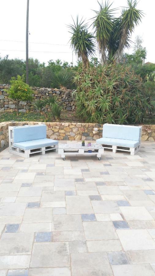 לינה וארוחת בוקר קסטיאדס Casale Diletta מראה חיצוני תמונה